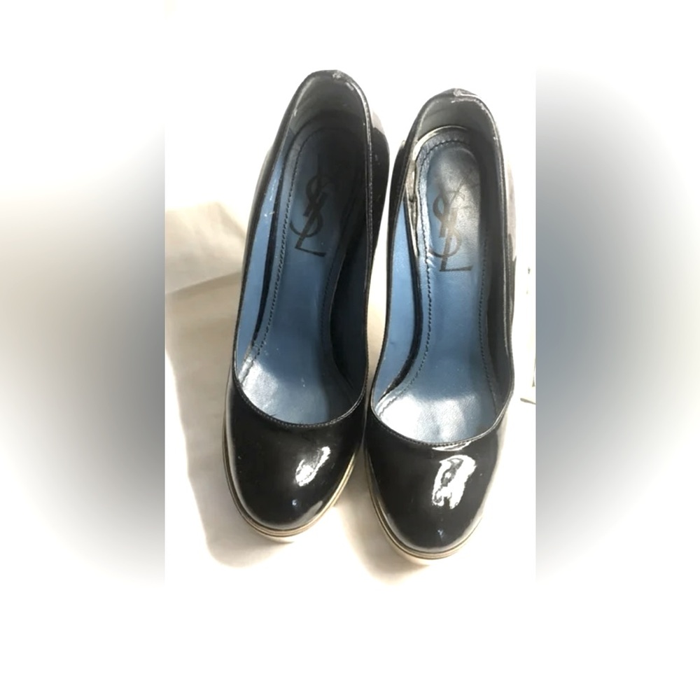 SAINT LAURENT
Patent leather heels 6.5 US